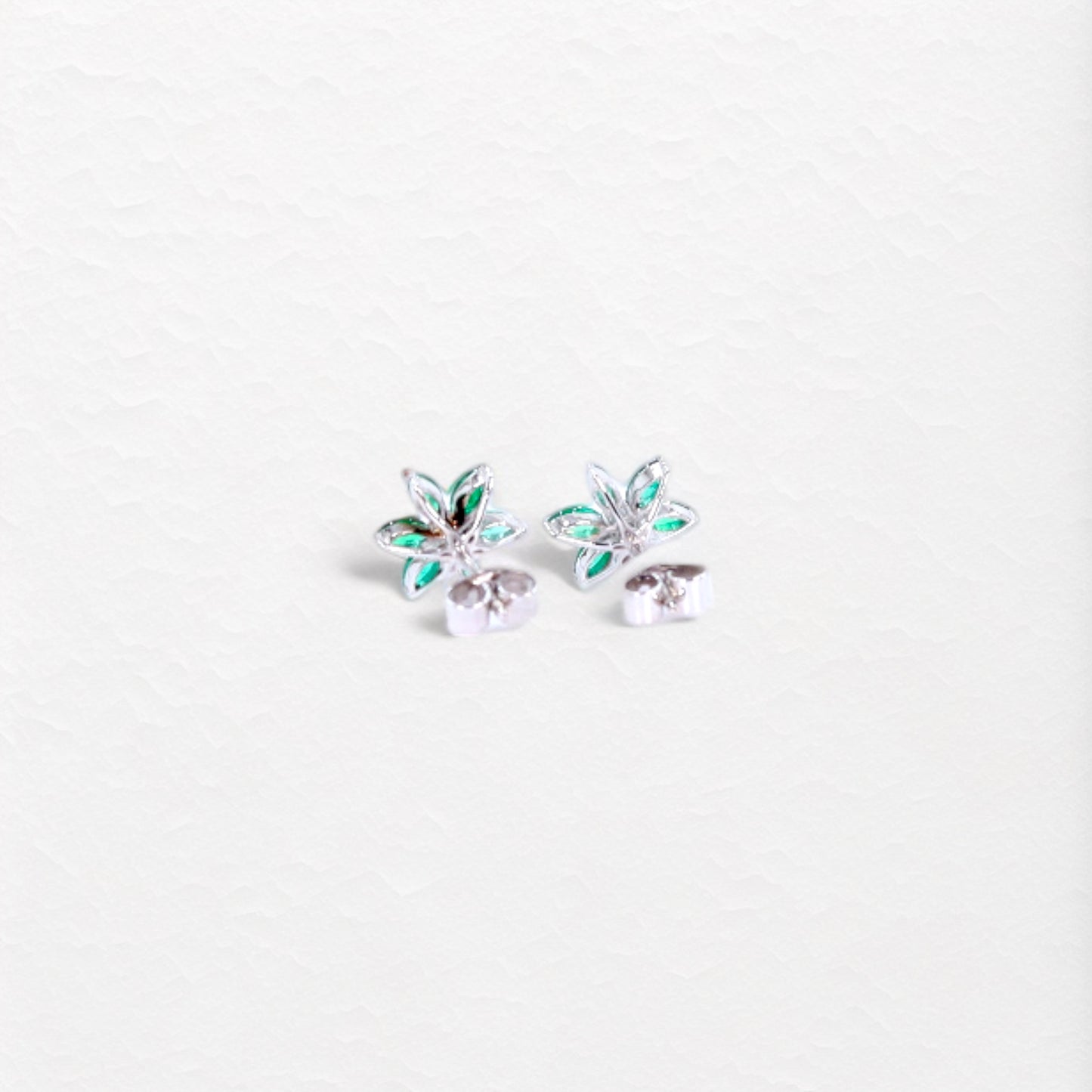 Bloom Earrings in White Gold