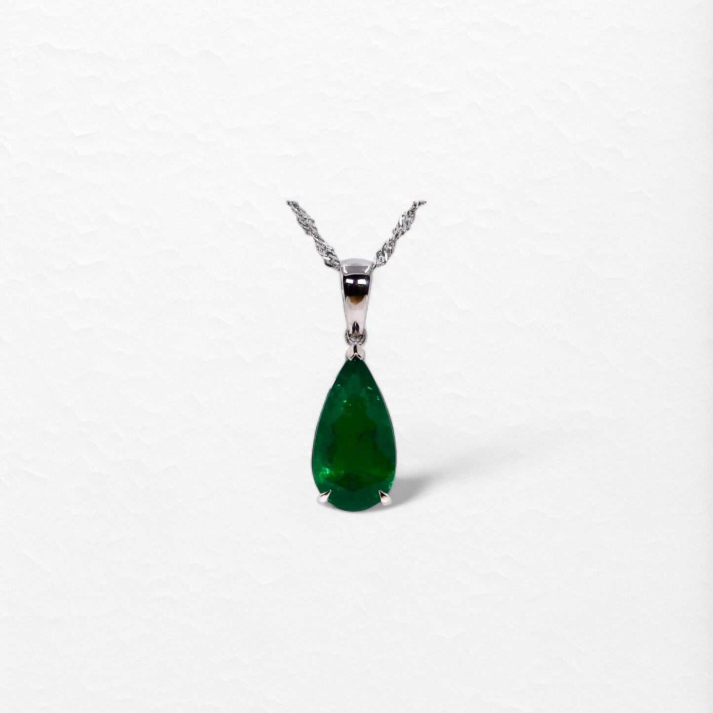 Glow in The Dark Pendant