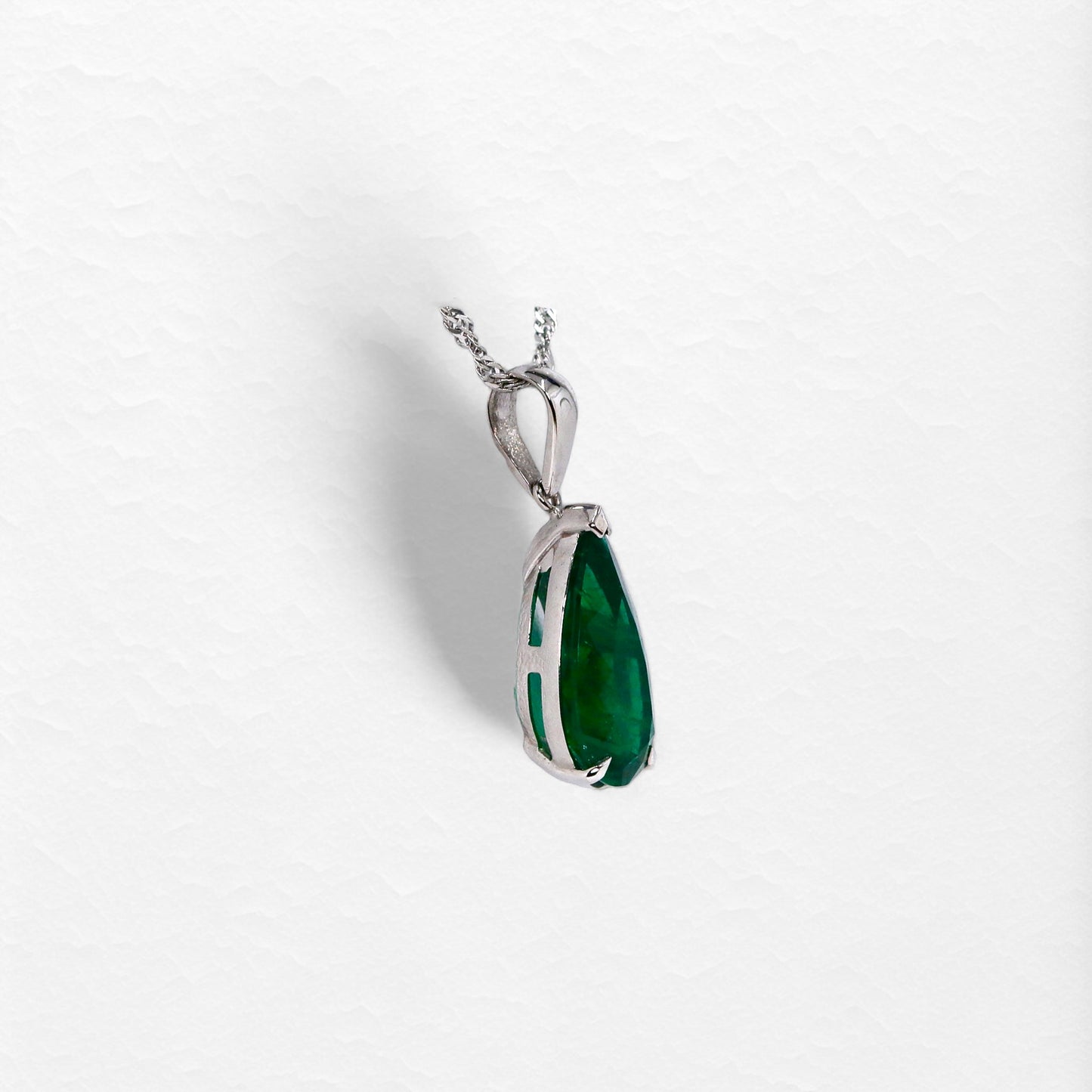 Glow in The Dark Pendant