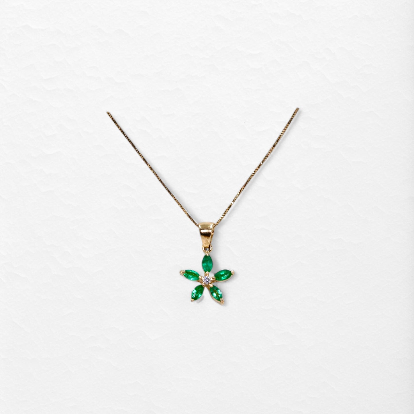 Bloom Necklace in Yellow Gold