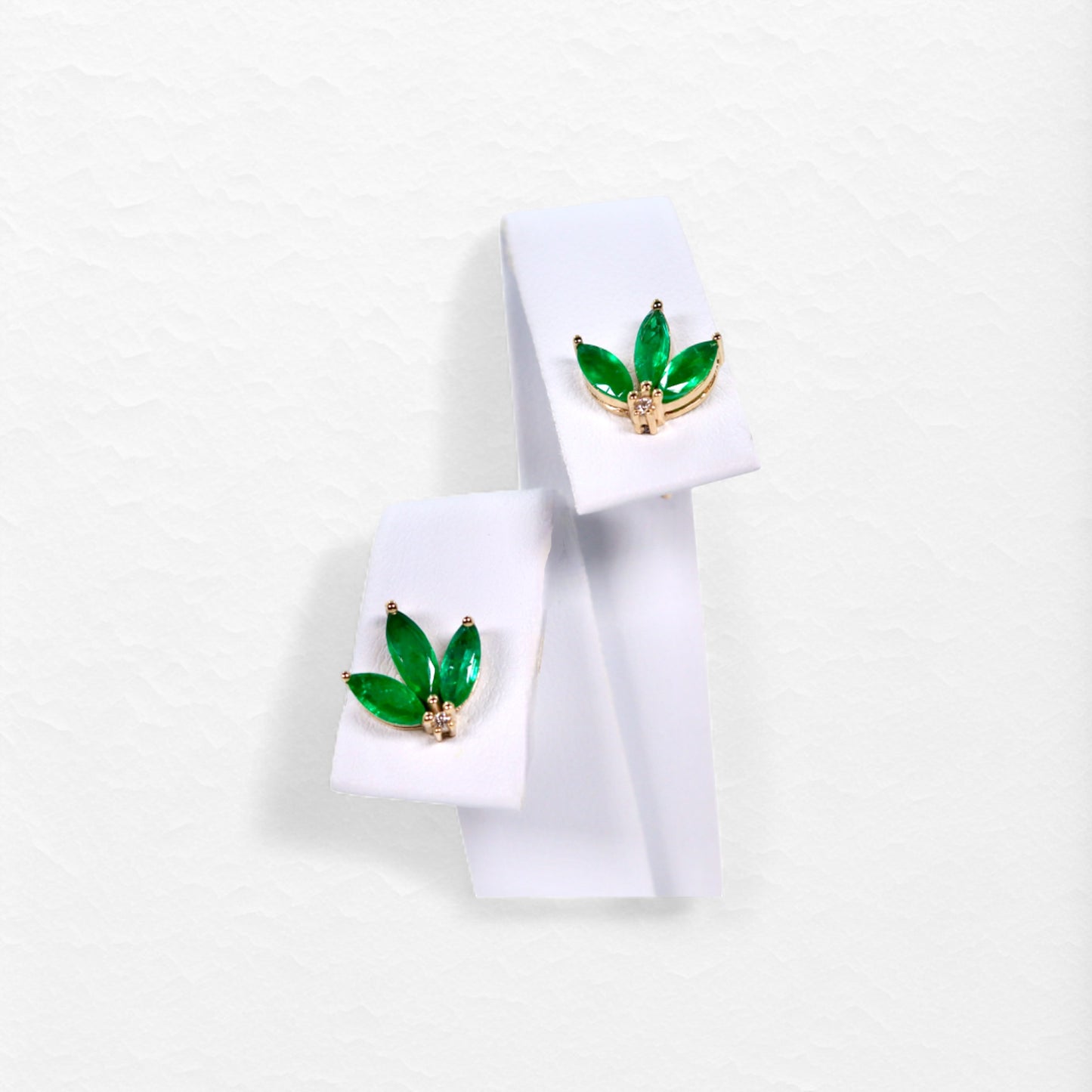 Evergreen Earrings in Yellow Gold