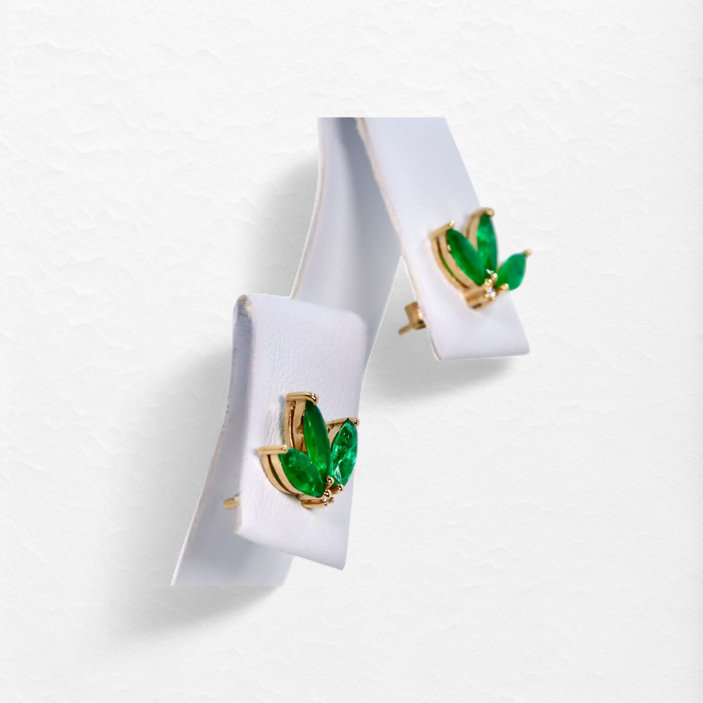 Evergreen Earrings in Yellow Gold