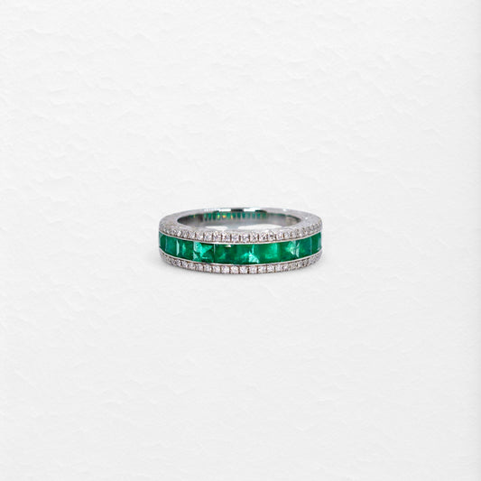 Flow Ring with a Twist