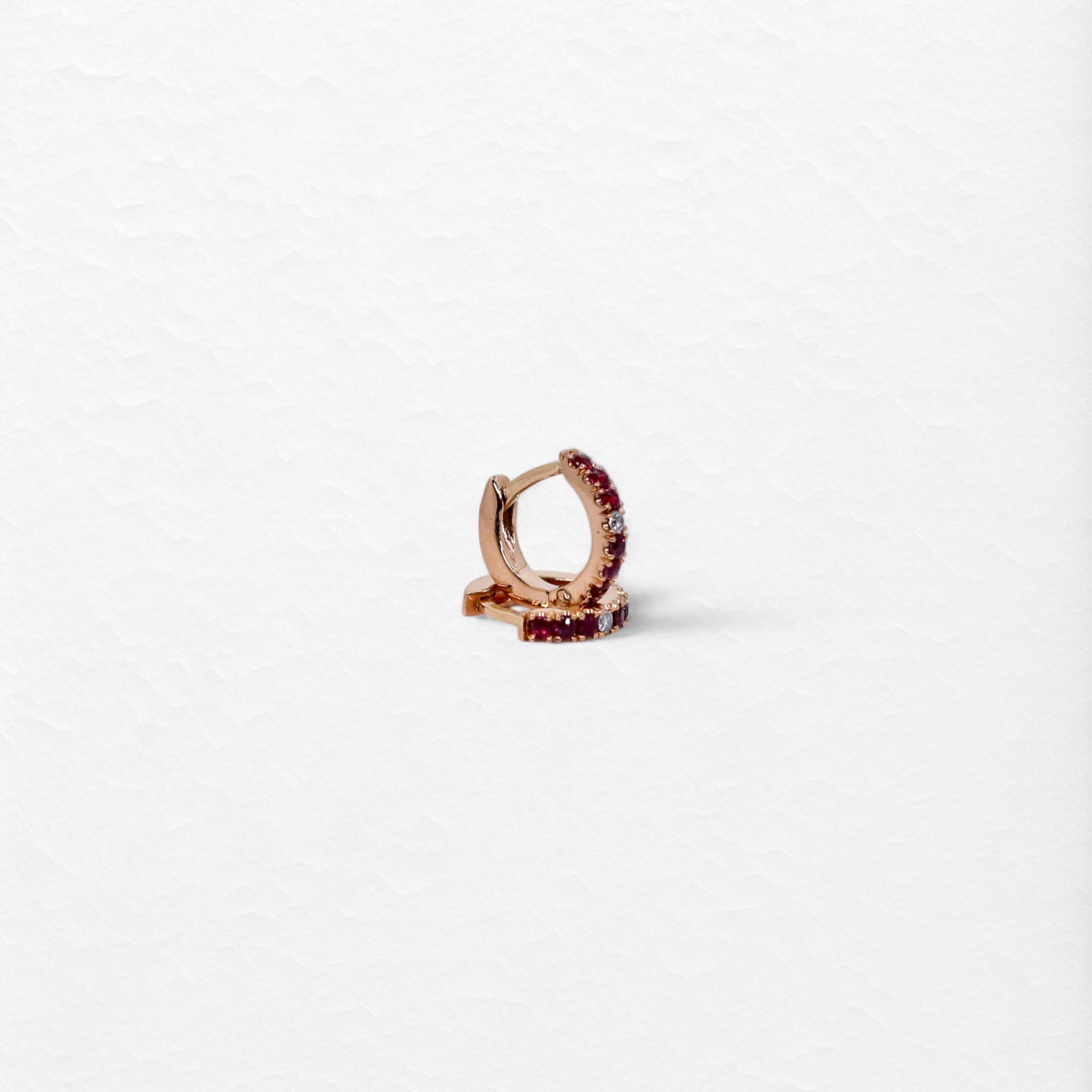 Passion Huggies Small in Rose Gold