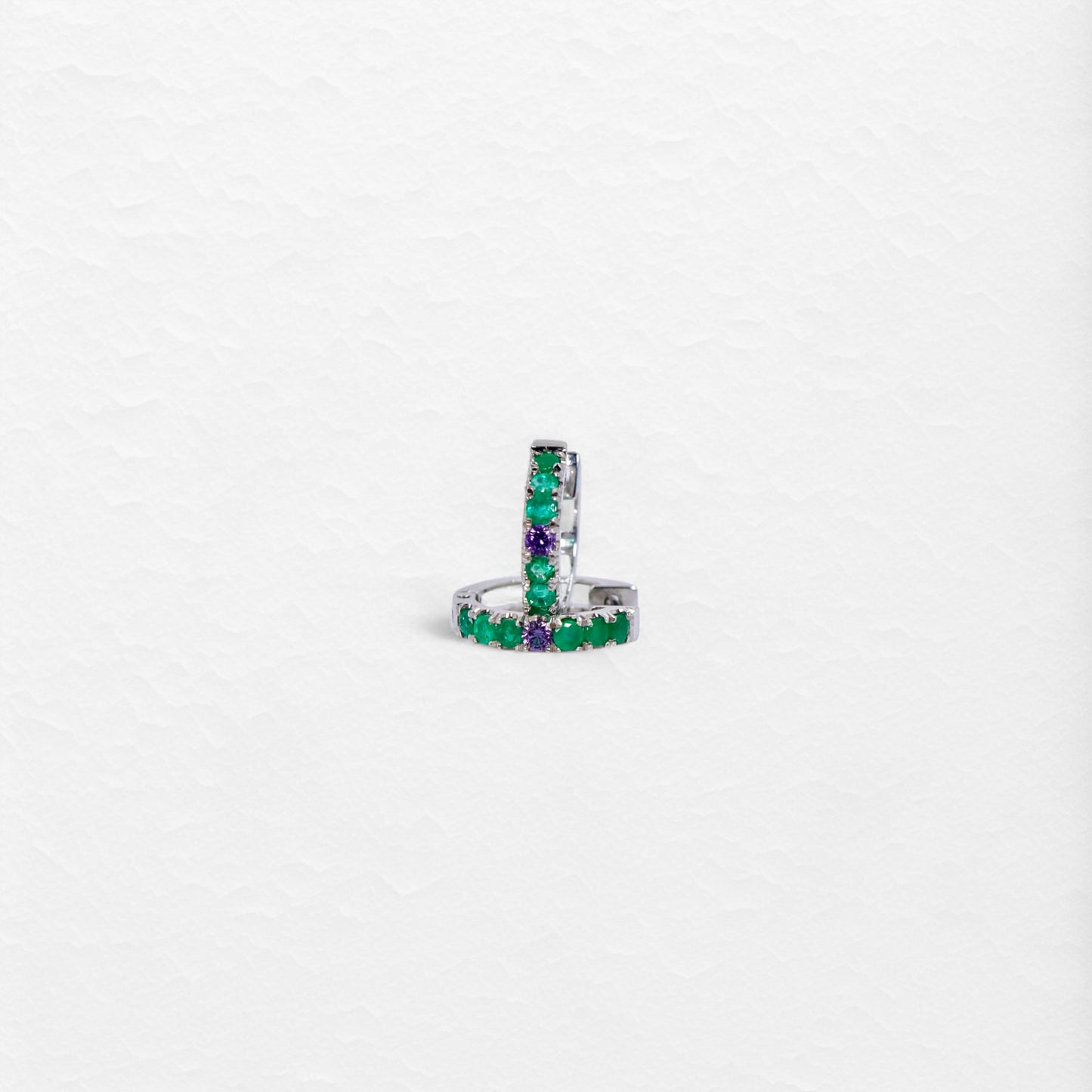 Opulence Huggies with a Twist Medium in White Gold