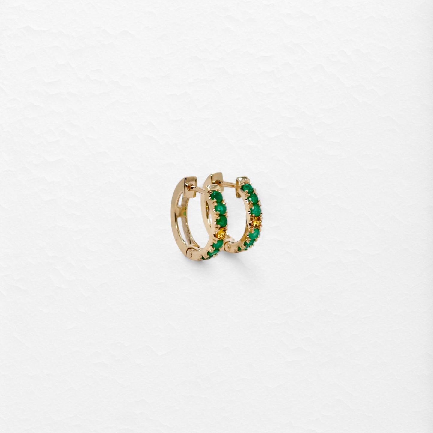 Opulence Huggies Medium with a Twist in Yellow Gold