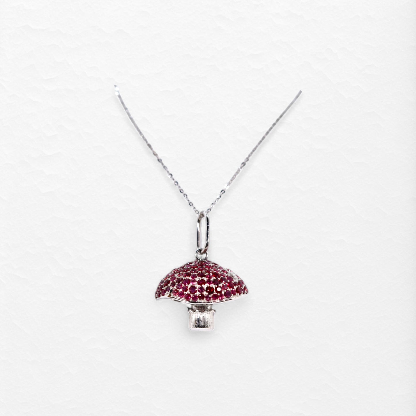 Magic pendant